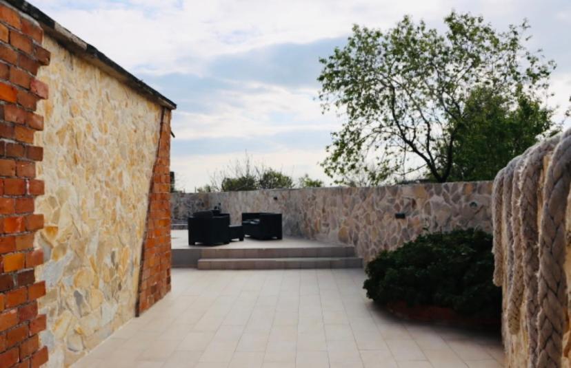 Iva Apartman Sa Bazenom Donji Zemunik Exterior photo